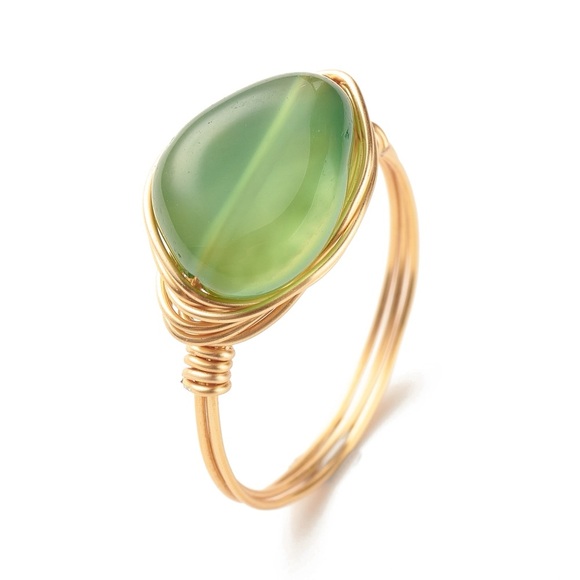 Green stone wire wrap ring size 7/8. - Picture 1 of 7